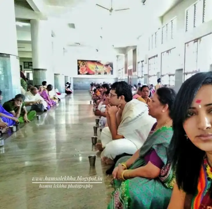 What to carry on a busy day - mantralayam temple