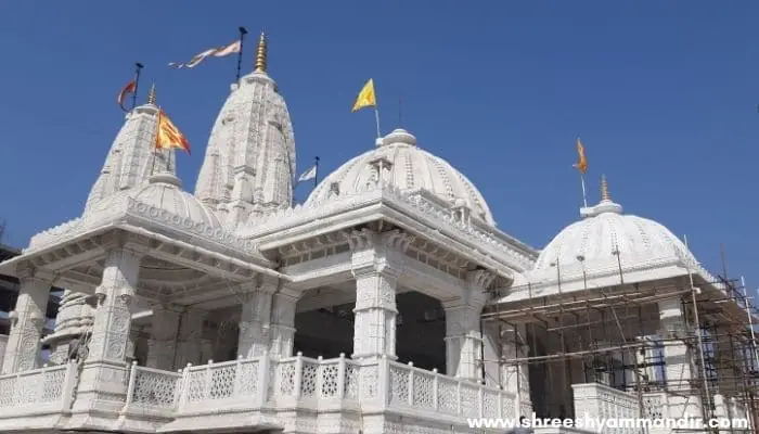 What devotees may see during a visit - khatu shyam mandir surat