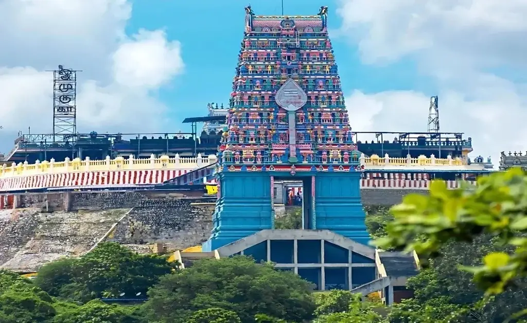 Example: planning a family visit - siruvapuri murugan temple timings