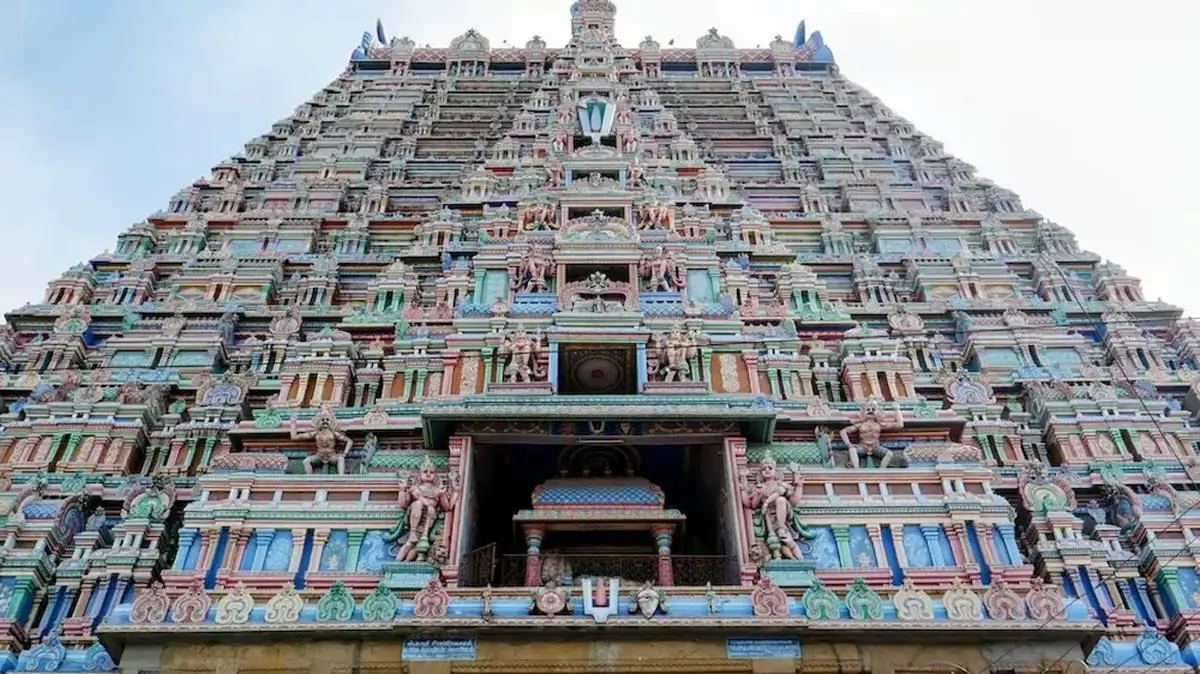 How festival travel differs - srirangam temple timings today