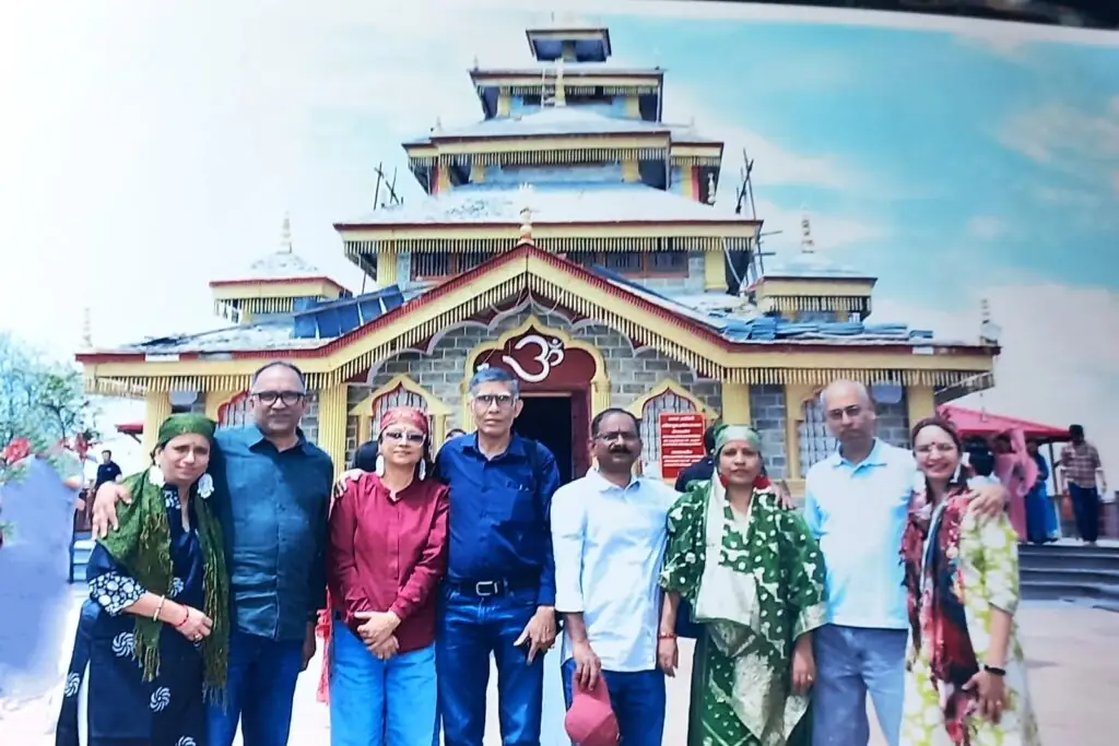 Darshan planning for first-time visitors - surkanda devi temple timings